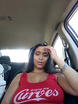 Cinnaminnie from Stripchat