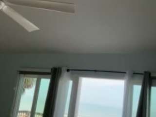 foreveru Nudes and Live Cam
