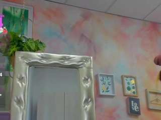 idiris-big Nudes and Live Cam