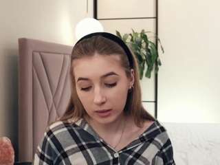 lynetbeardsley Nudes and Live Cam