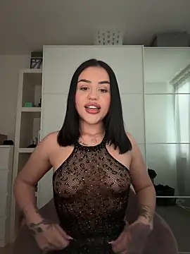 Milabigassxoxo from Stripchat
