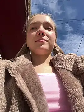 Bambi lu from Stripchat
