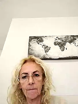 Clarabell4 from Stripchat