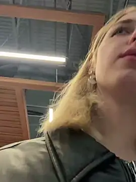 DollyTall from Stripchat