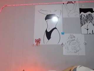 estrellah Nudes and Live Cam
