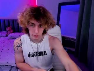 rich-piano Nudes and Live Cam