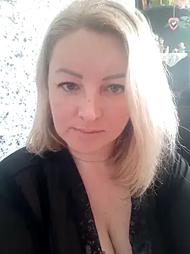 Snowball3021 from Stripchat