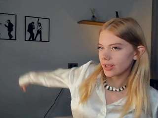 ch3rryt0ffee Nudes and Live Cam