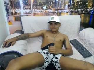 edwardklins Nudes and Live Cam