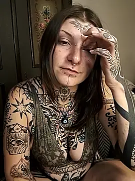 Lizzardqueeen from Stripchat