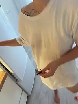 AlishaOfThorns from Stripchat