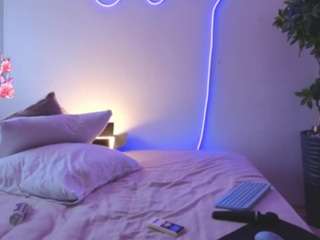 Allieblow cam Live Nude & Online