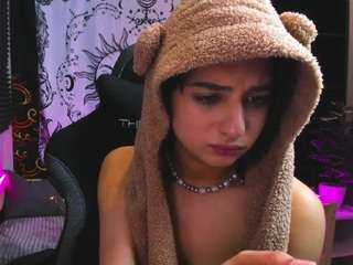 elfyrares Nudes and Live Cam