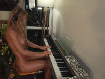 🔥 Sexy Alina on Chaturbate Live Now!