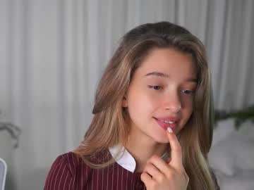 🔥 Sexy Kiki on Chaturbate Live Now!