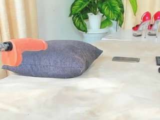 h0t-chocolate Nudes and Live Cam