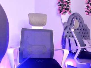 Jlmackenzie cam Live Nude & Online