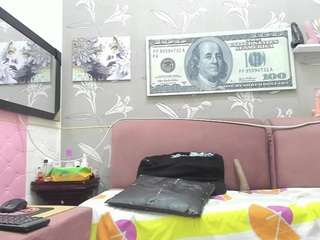 Karenbis cam Live Nude & Online