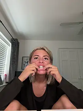 KatieGrace from Stripchat
