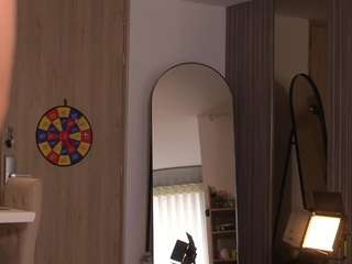 Lauraroldanc cam Live Nude & Online
