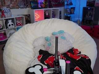 Lovenzia cam Live Nude & Online
