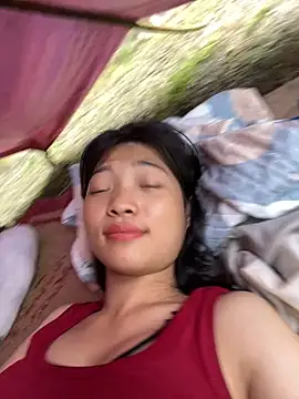 Phayphay77 from Stripchat