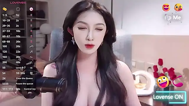 Vyizh- from Stripchat