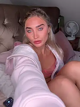 Auriangel from Stripchat