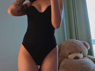 🔥 Sexy lillycrei on Camsoda Live Now!