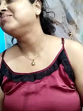 Hornypiu697 from Stripchat