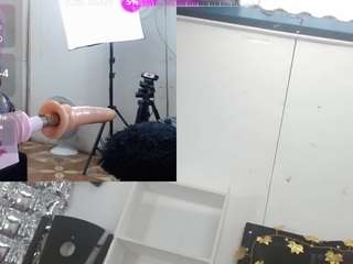 Sexy molly-9 on Camsoda Live Now!