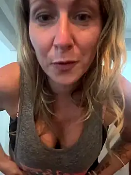 YourSophiaxo from Stripchat
