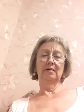 AlikaSwan5821 from Stripchat