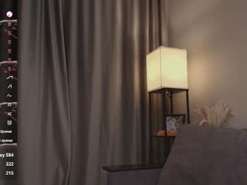 🔥 Sexy Kira on Chaturbate Live Now!
