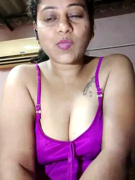 Jennijennifer678 from Stripchat