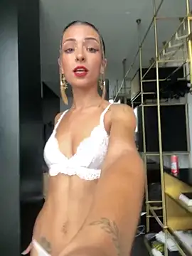 MiraMagDich from Stripchat