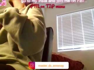 Sexy masterdsslaveannenayxo on Camsoda Live Now!