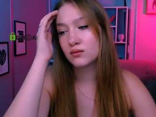 Spicy helly-kiss on Camsoda Live Now!
