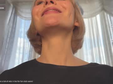🔥 Hot Honey(new vid how I squirt in forest in bio) on Chaturbate Live Now!