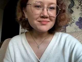 Hot clementinathomure on Camsoda Live Now!