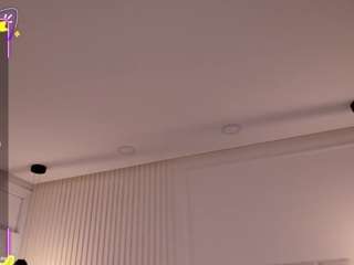 Spicy emily-figueroa on Camsoda Live Now!