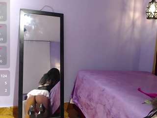 Spicy lilimini032 on Camsoda Live Now!