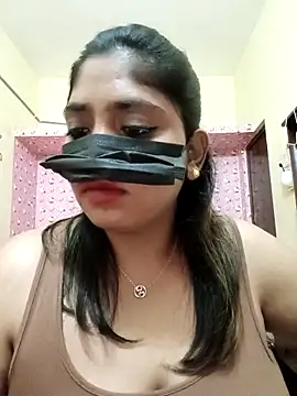 Tamilrohini from Stripchat