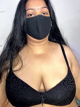 Vinky05 from Stripchat