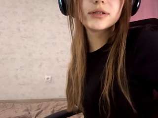 🔥 Hot clairebaker on Camsoda Live Now!