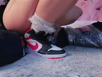 🔥 Sexy mollychan on Chaturbate Live Now!