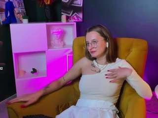 🔥 Spicy alisa-more on Camsoda Live Now!