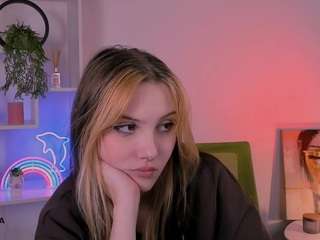 Hot stella-noir on Camsoda Live Now!