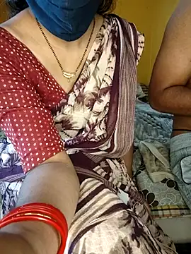 Innocent-pilla from Stripchat
