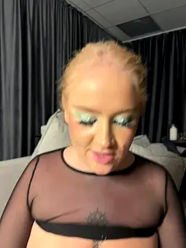 RollDolls from Stripchat